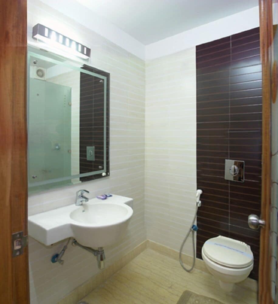 Hotel Apra Deluxe Neu-Delhi Zimmer foto
