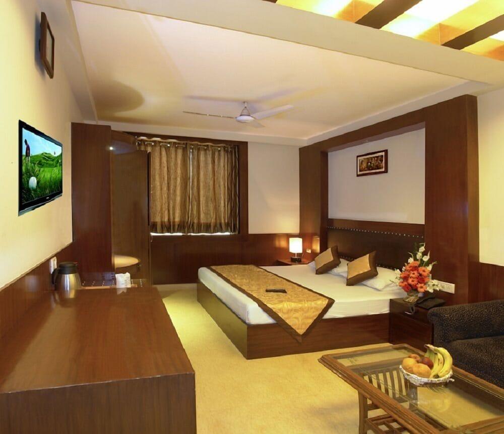 Hotel Apra Deluxe Neu-Delhi Zimmer foto